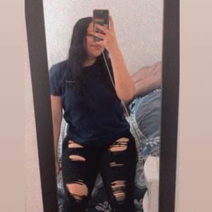 Meet your Posher, Raquel